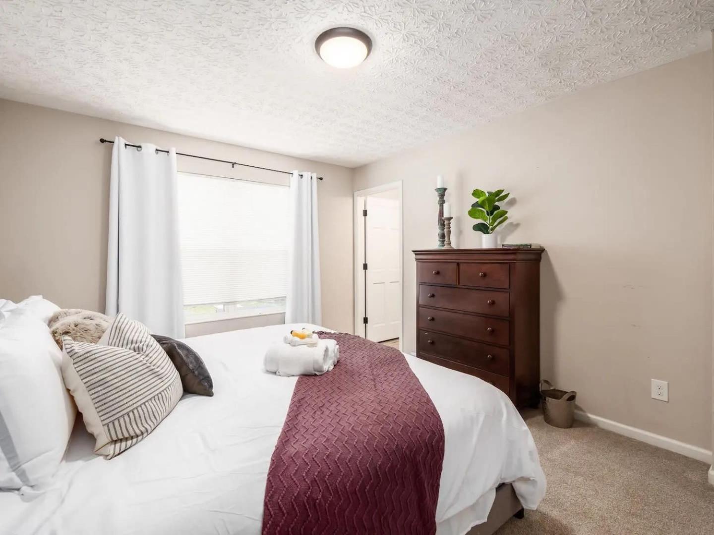 Urban Oasis W Hot Tub Near Downtown & Arena District