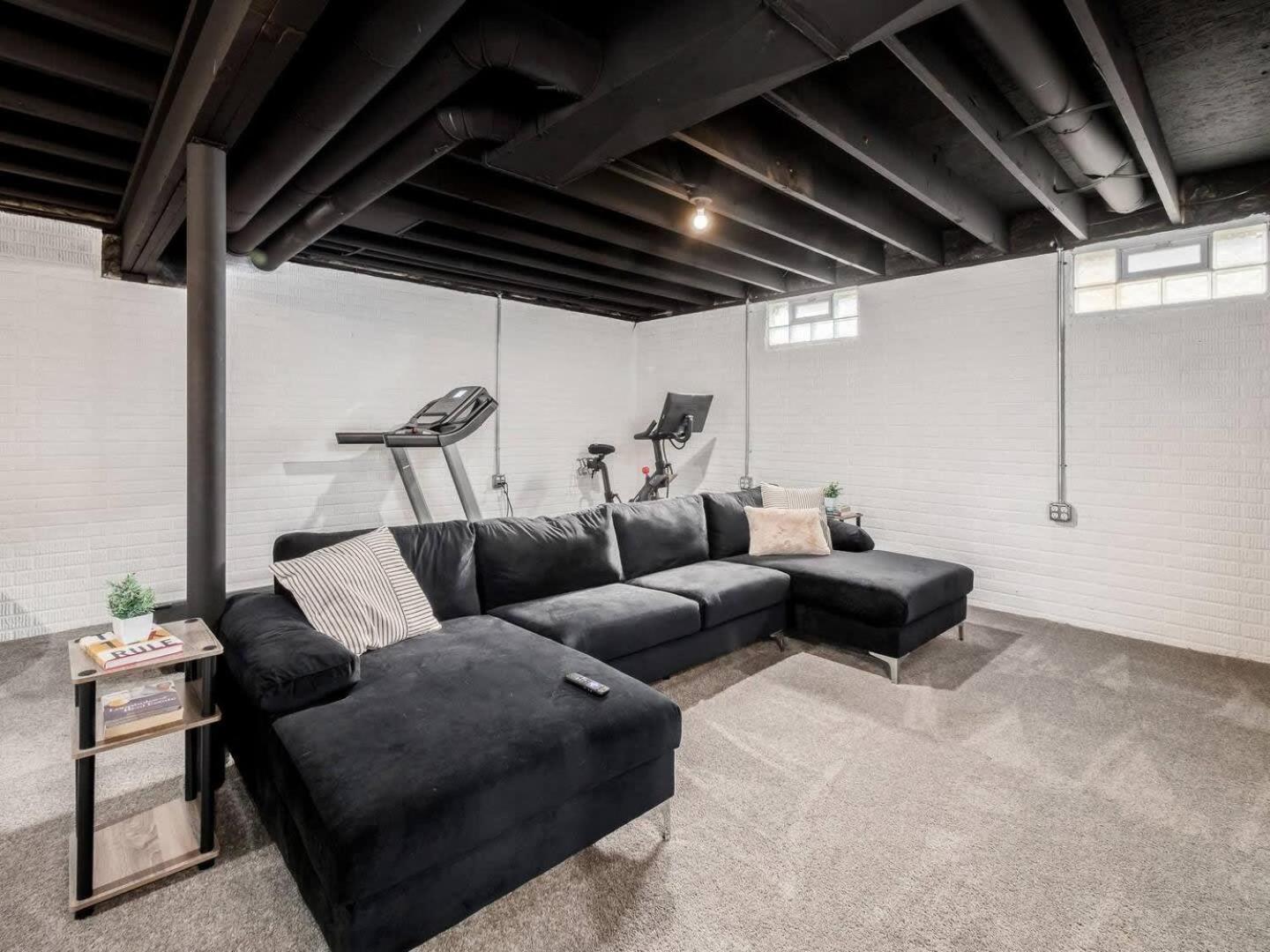 Urban Oasis W Hot Tub Near Downtown & Arena District