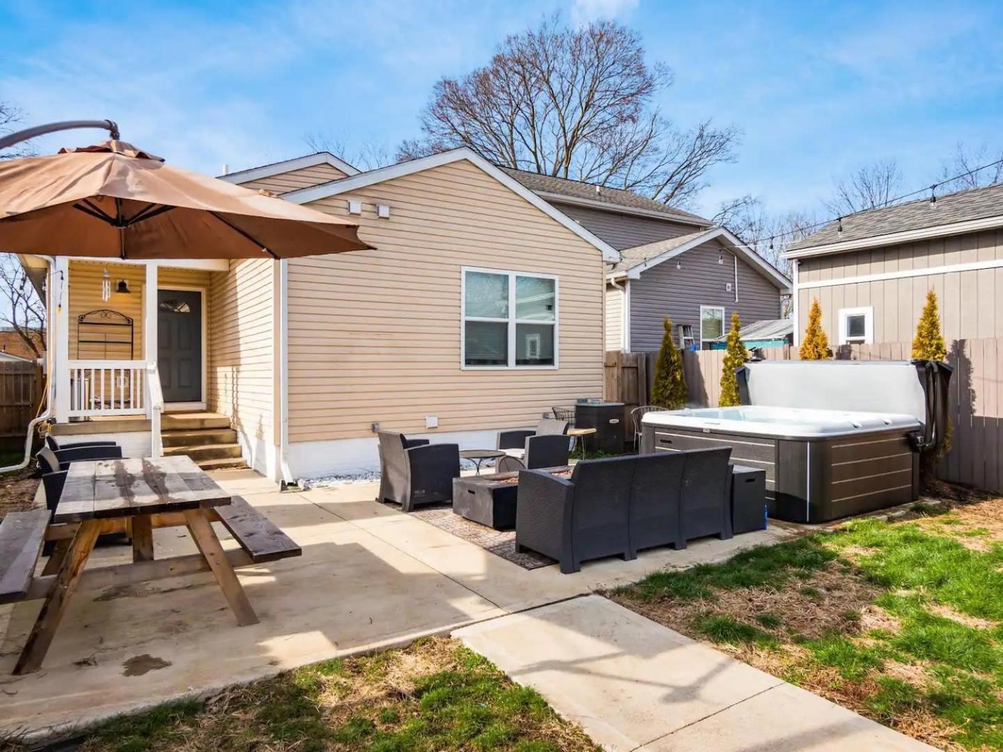 Urban Oasis W Hot Tub Near Downtown & Arena District Casa de férias