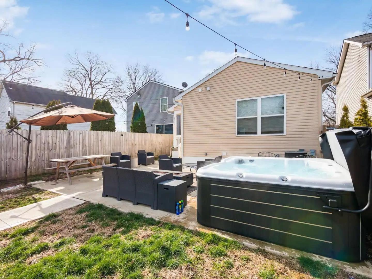 Casa vacanze Urban Oasis W Hot Tub Near Downtown & Arena District Columbus